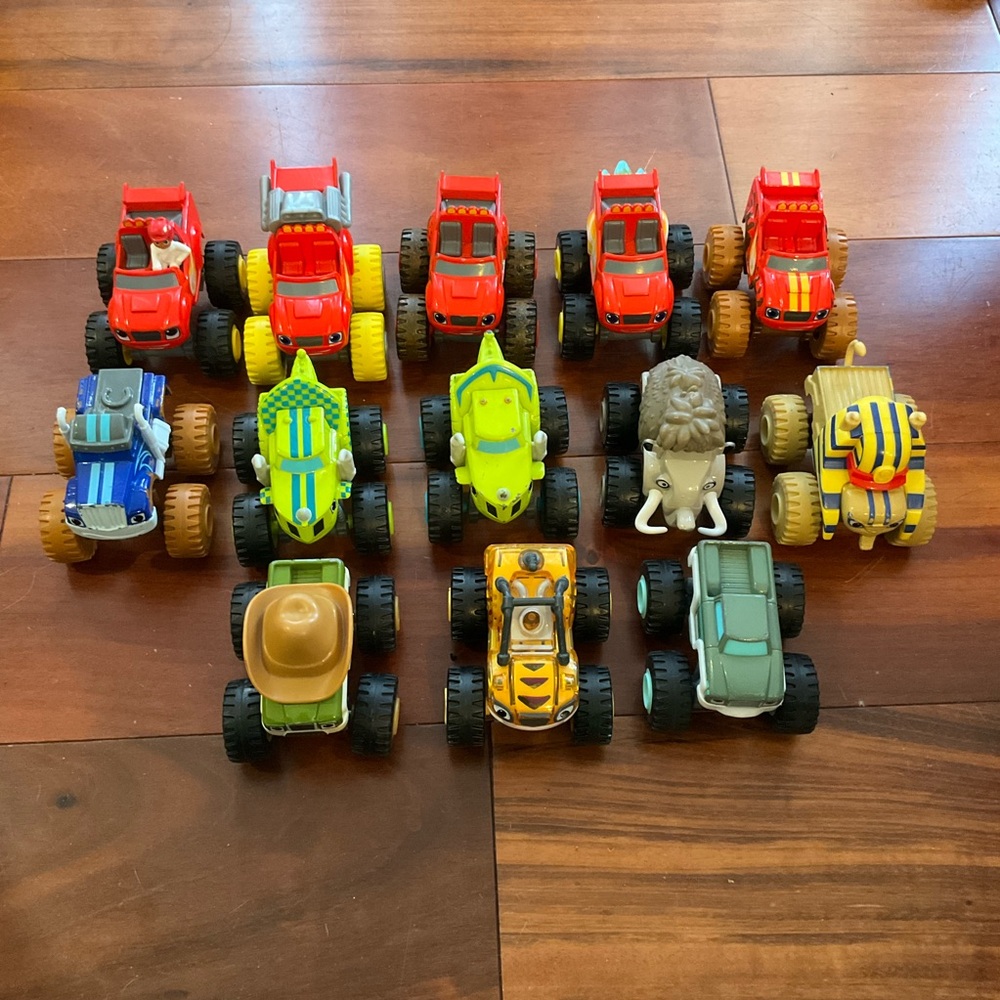 Lot of 13 Blaze and the Monster Machine toys cars